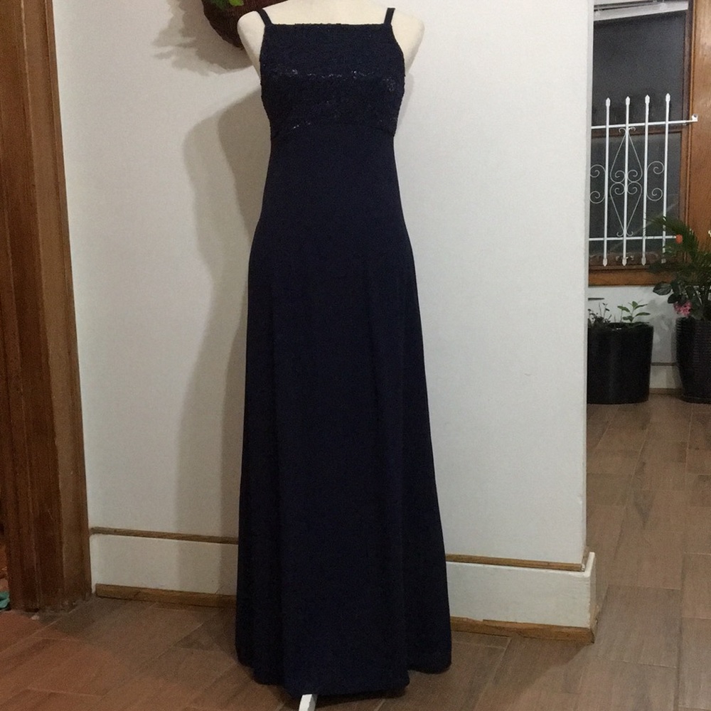 Late Edition Wedding Dress 6sz worn a couple of times no signs of wear